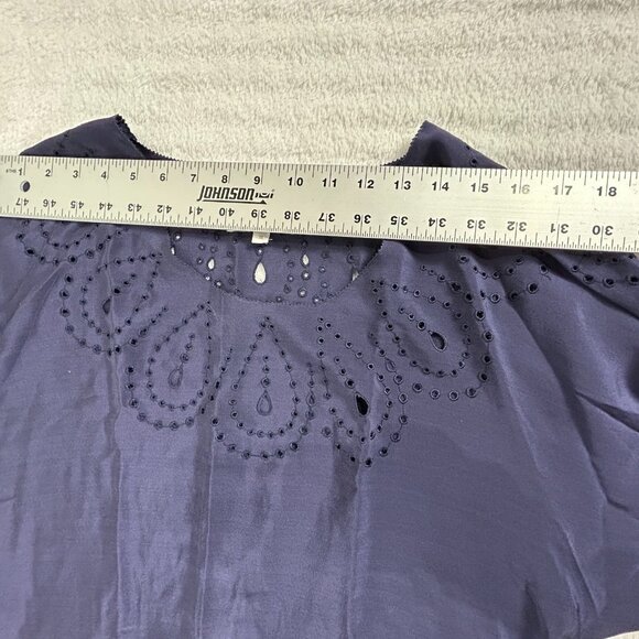 Madison Marcus Women's Eyelet Tunic Top 3/4 Sleeve Embroidered Silk Blue Medium - Picture 6 of 8
